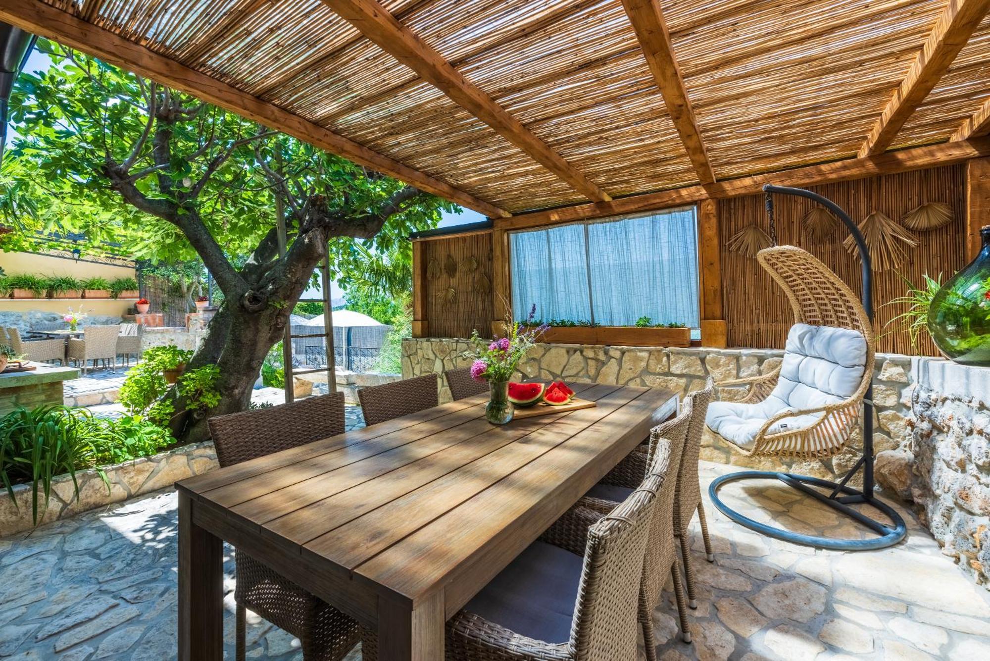 Villa Cocoon - Vacation Home With Heated Pool & Garden ブリビル エクステリア 写真