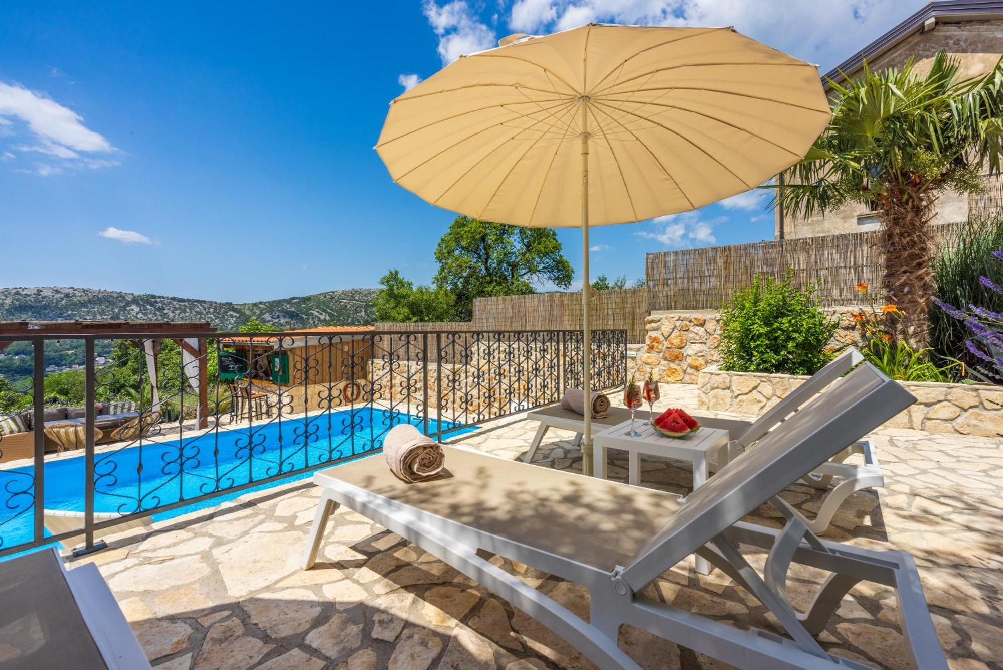 Villa Cocoon - Vacation Home With Heated Pool & Garden ブリビル エクステリア 写真
